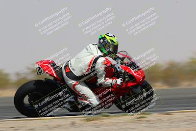 media/Mar-28-2022-Superbike Trackdays (Mon) [[b8603d0f67]]/Open Track Time/Turn 3 Inside/